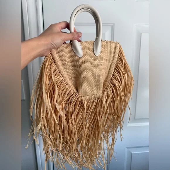 Jacquemus Le Petit Baci bag / crossbody - Picture 3 of 11